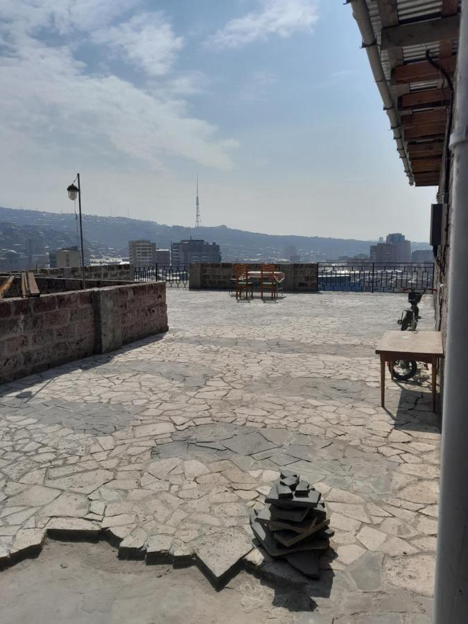 Art Guest House In Kaskad Jerevan Rom bilde